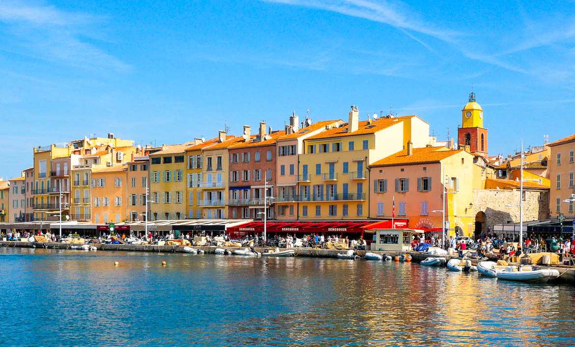 Colorful waterfront Saint-Tropez